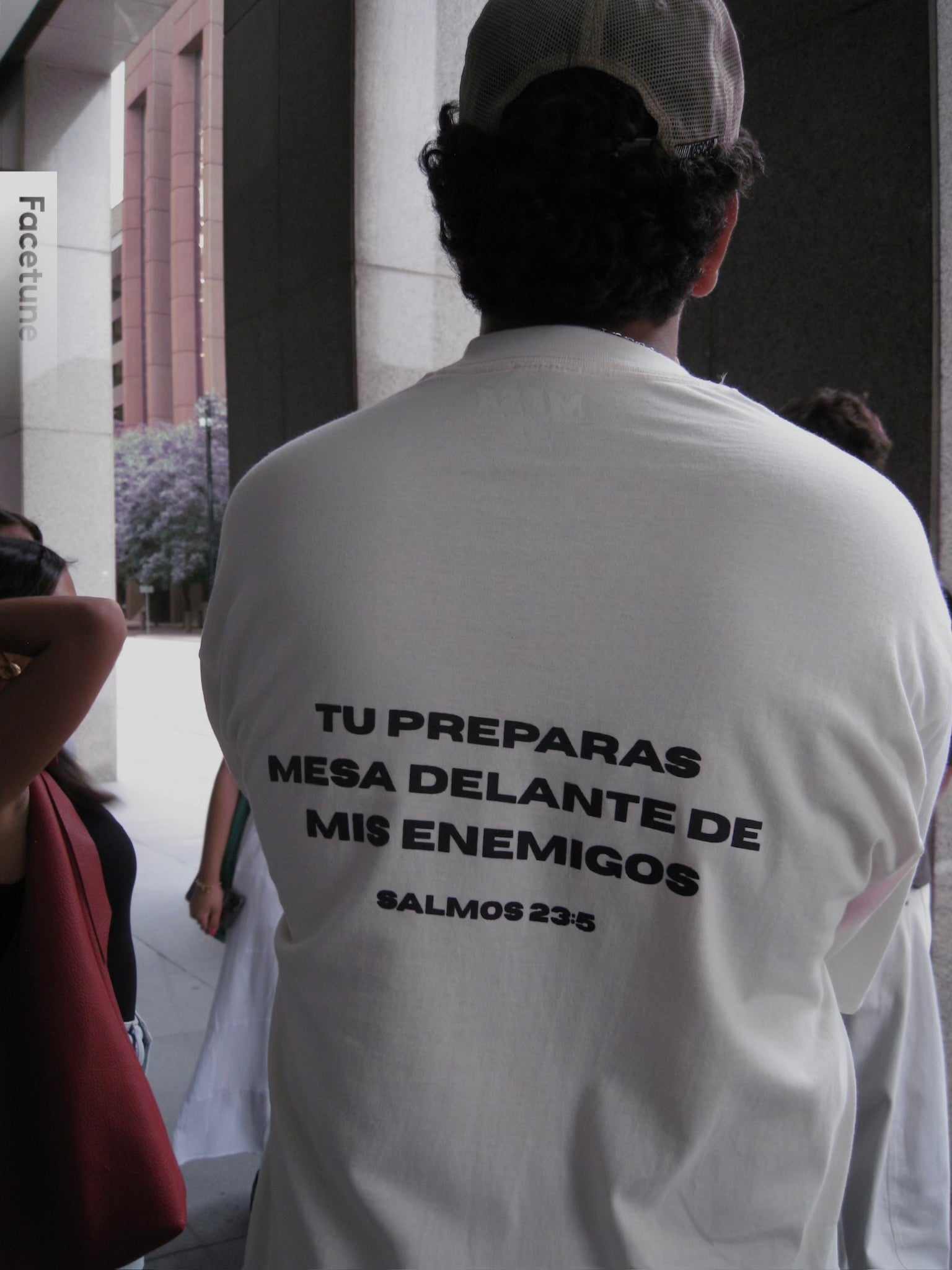 Salmos 23:5 / Camiseta Off-White
